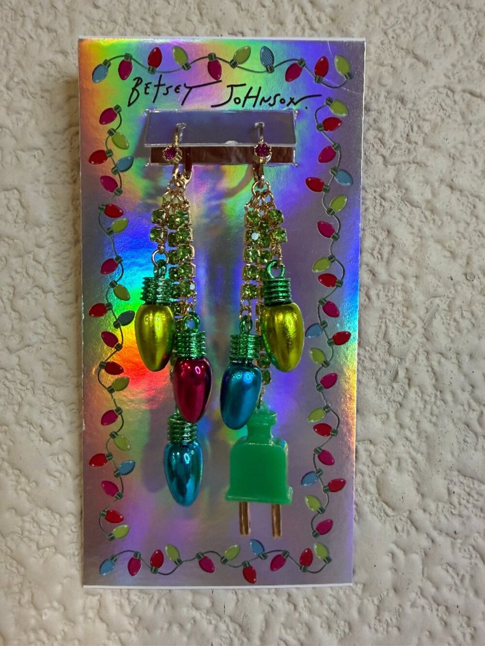 Betsey Johnson Christmas Lights Bulb Plug Mismatch Dangle Drop Earrings NWT
